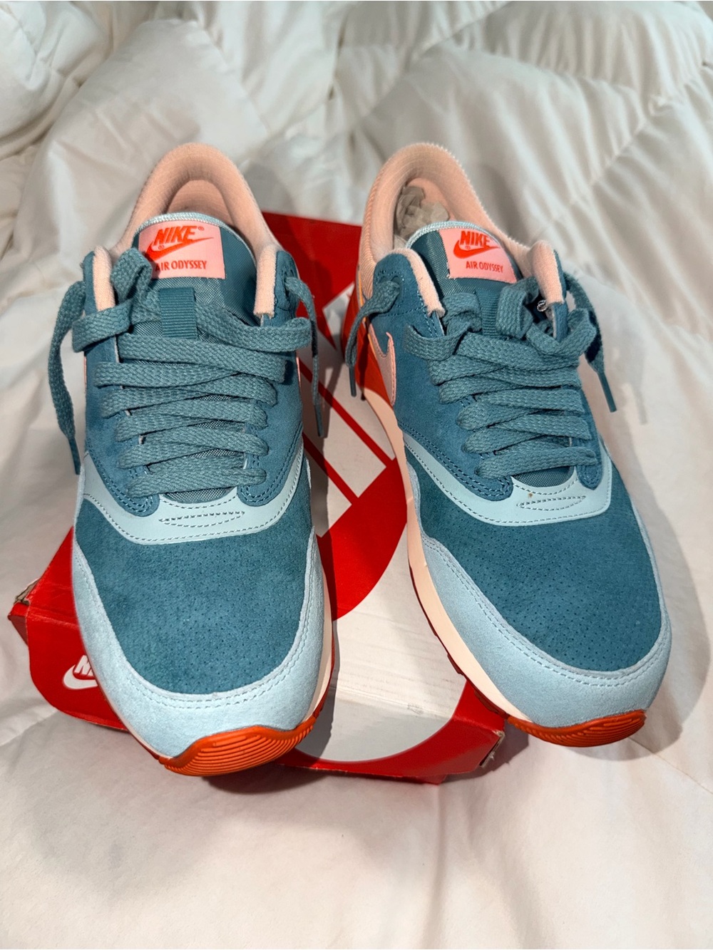 Nike Air Odyssey Suede Blue Pink Running Shoes Men’s Size 9 Women’s 10.5